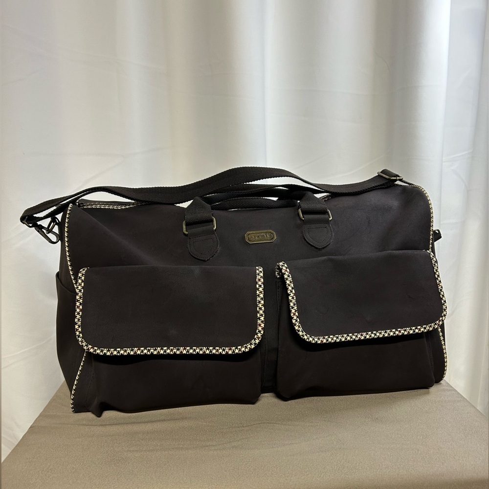 Aramis Weekender Duffel Bag With Detachable Strap 20”